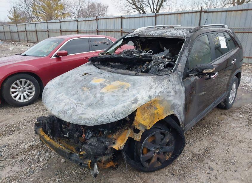 Photo 6 of 2012 Kia Sorento LX (VIN 5XYKT3A68CG239136)