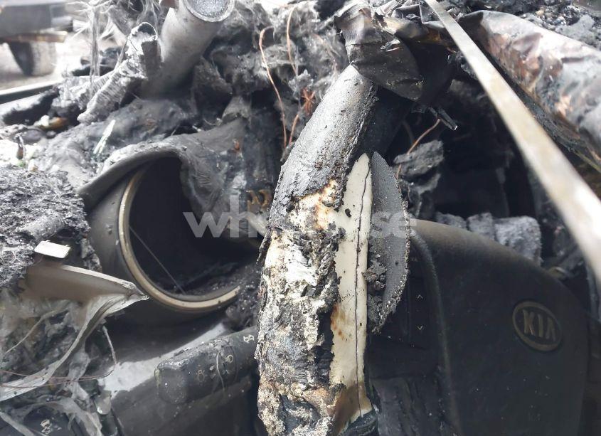 Photo 7 of 2012 Kia Sorento LX (VIN 5XYKT3A68CG239136)