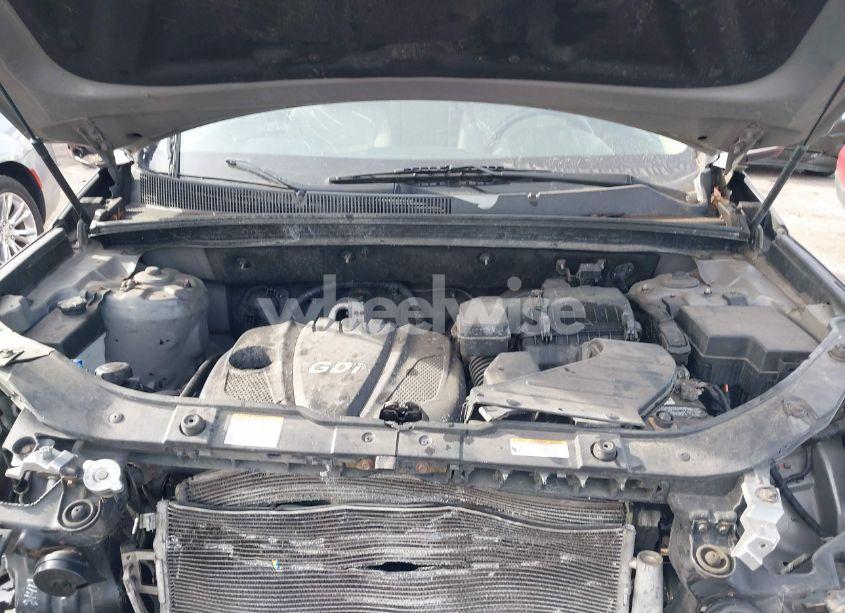 Photo 10 of 2012 Kia Sorento LX (VIN 5XYKT3A68CG302140)