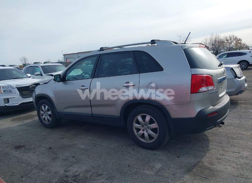 Photo 15 of 2012 Kia Sorento LX (VIN 5XYKT3A68CG302140)