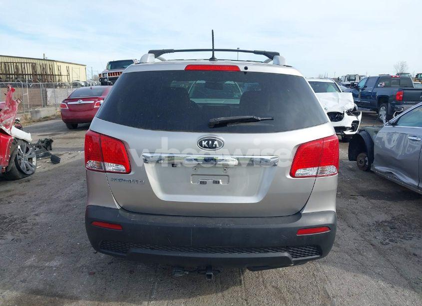 Photo 17 of 2012 Kia Sorento LX (VIN 5XYKT3A68CG302140)