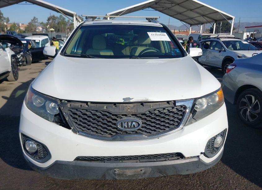 Photo 12 of 2012 Kia Sorento LX (VIN 5XYKT3A68CG307788)