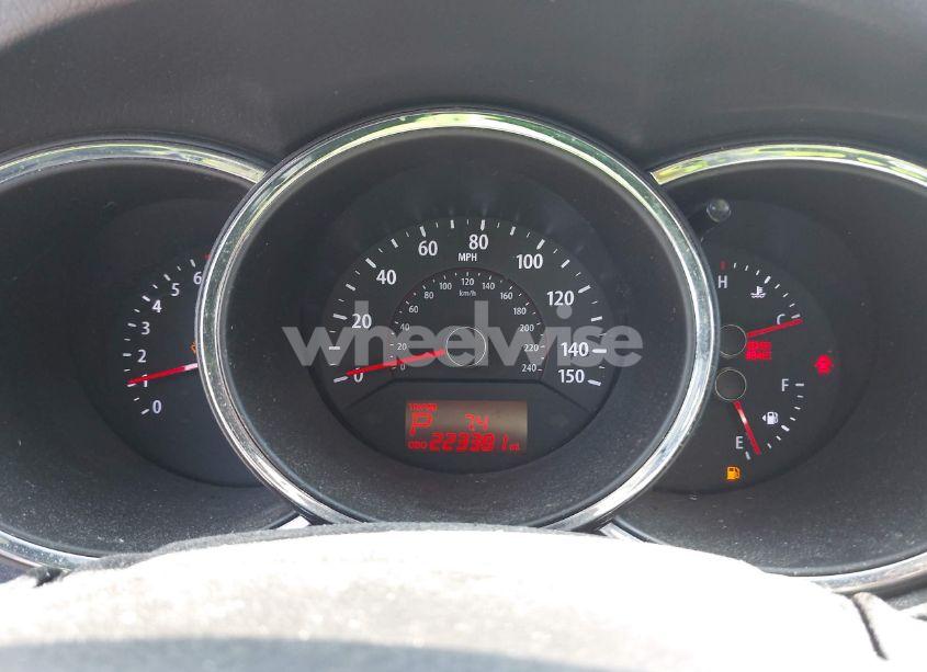 Photo 7 of 2013 Kia Sorento LX (VIN 5XYKT3A68DG348391)