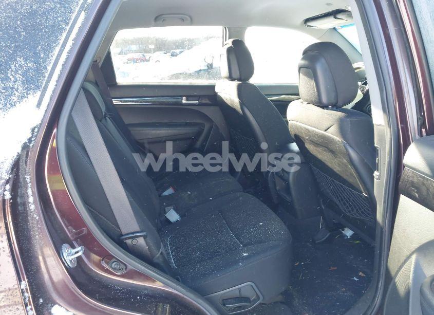 Photo 8 of 2014 Kia Sorento LX (VIN 5XYKT3A68EG428369)