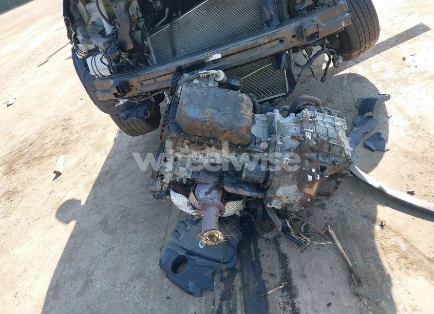 Photo 10 of 2014 Kia Sorento LX (VIN 5XYKT3A68EG442868)