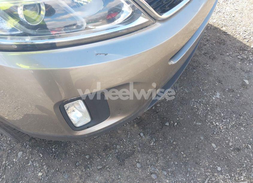 Photo 6 of 2014 Kia Sorento LX (VIN 5XYKT3A68EG449285)