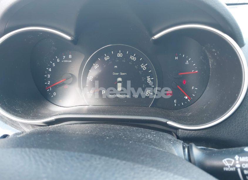 Photo 7 of 2014 Kia Sorento LX (VIN 5XYKT3A68EG449285)