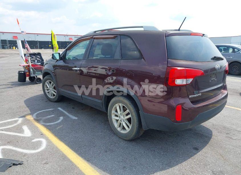 Photo 3 of 2014 Kia Sorento LX (VIN 5XYKT3A68EG506035)
