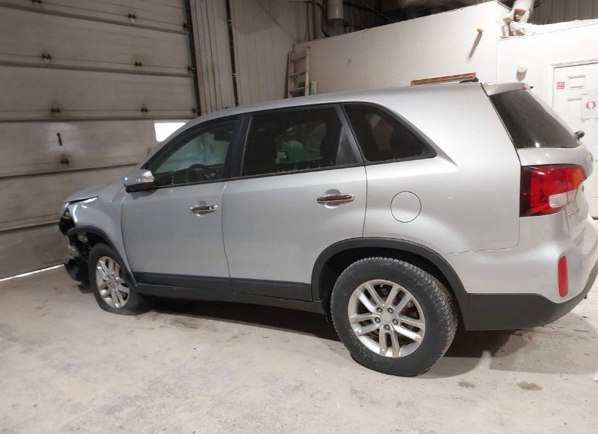 Photo 14 of 2014 Kia Sorento LX (VIN 5XYKT3A68EG508545)