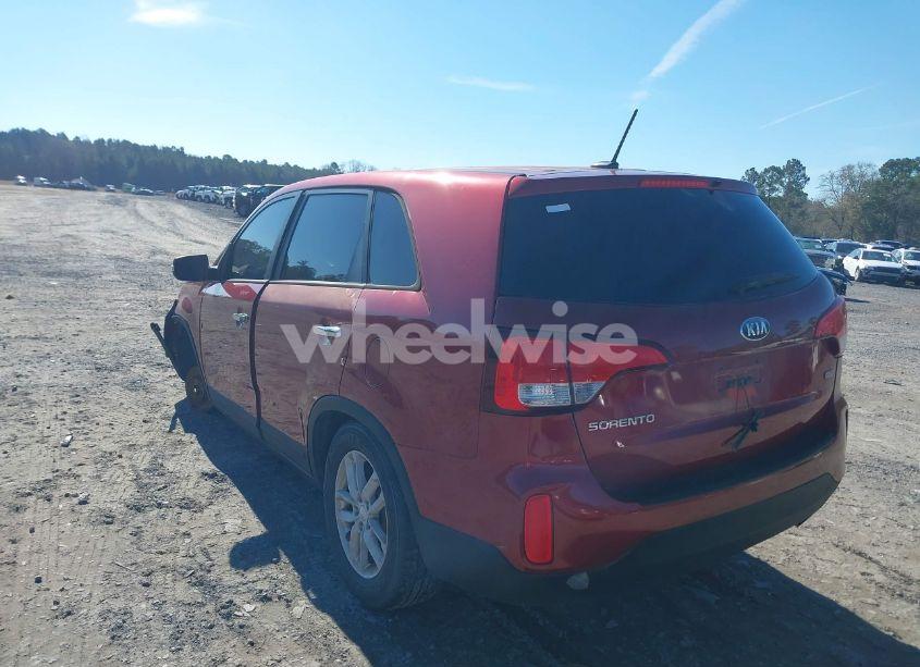Photo 3 of 2014 Kia Sorento LX (VIN 5XYKT3A68EG511915)