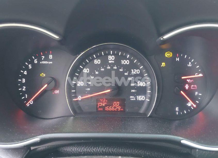 Photo 7 of 2014 Kia Sorento LX (VIN 5XYKT3A68EG521280)