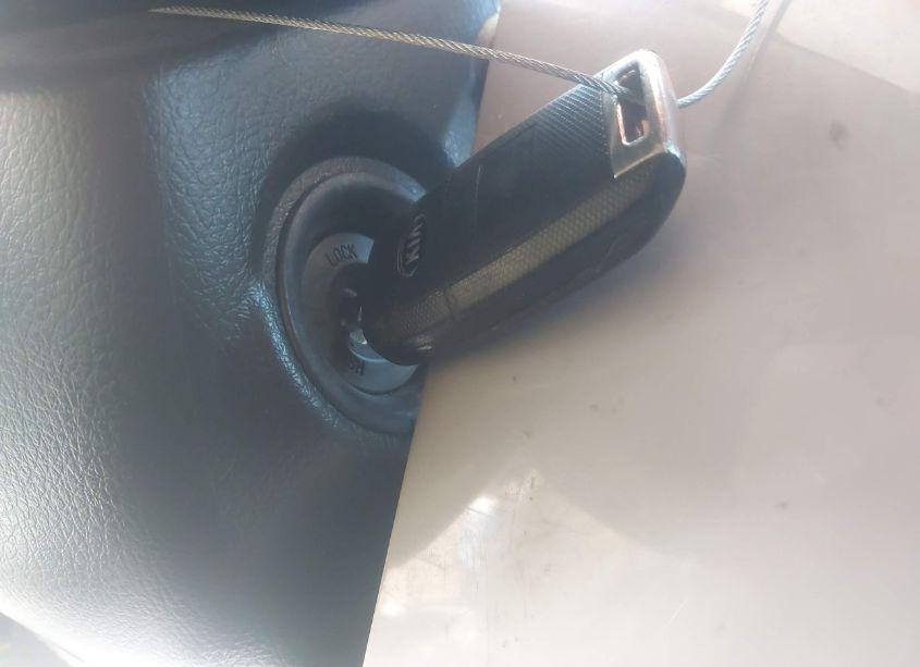 Photo 11 of 2014 Kia Sorento LX (VIN 5XYKT3A68EG539018)