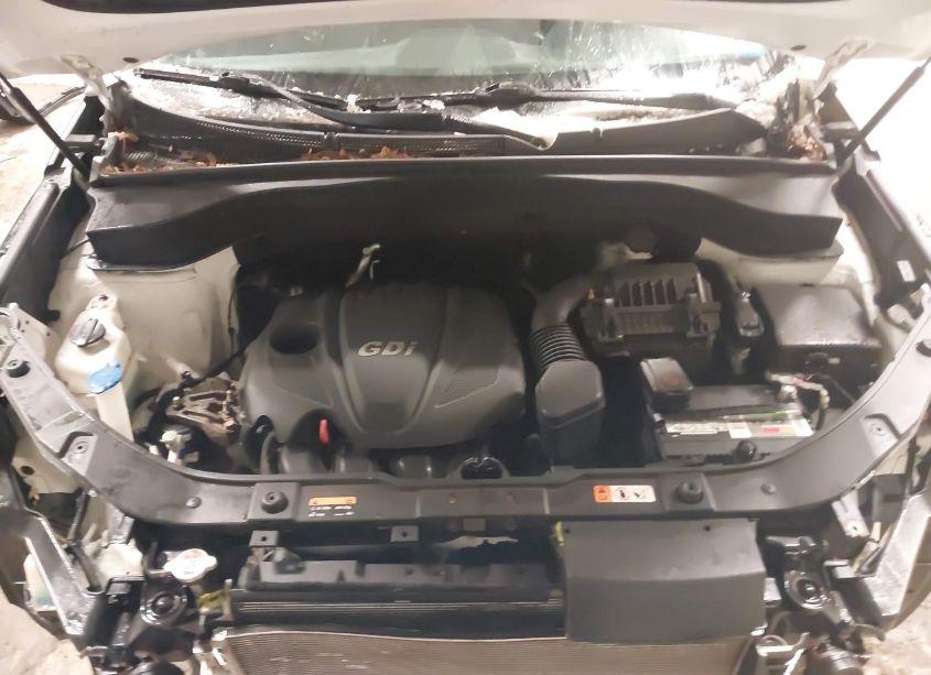 Photo 10 of 2014 Kia Sorento LX (VIN 5XYKT3A68EG542825)