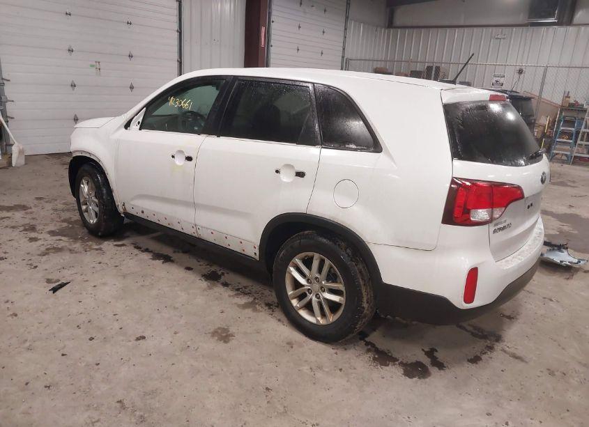 Photo 3 of 2014 Kia Sorento LX (VIN 5XYKT3A68EG542825)
