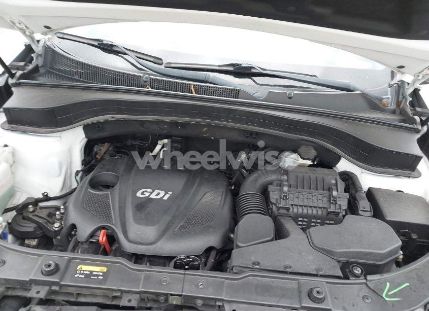 Photo 10 of 2015 Kia Sorento LX (VIN 5XYKT3A68FG599401)