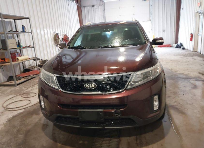 Photo 12 of 2015 Kia Sorento LX (VIN 5XYKT3A68FG601289)