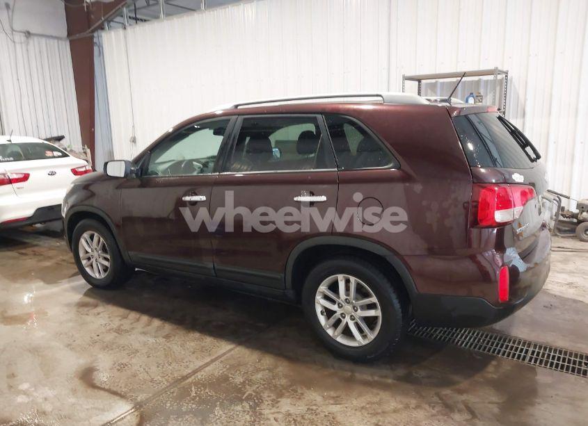 Photo 14 of 2015 Kia Sorento LX (VIN 5XYKT3A68FG601289)