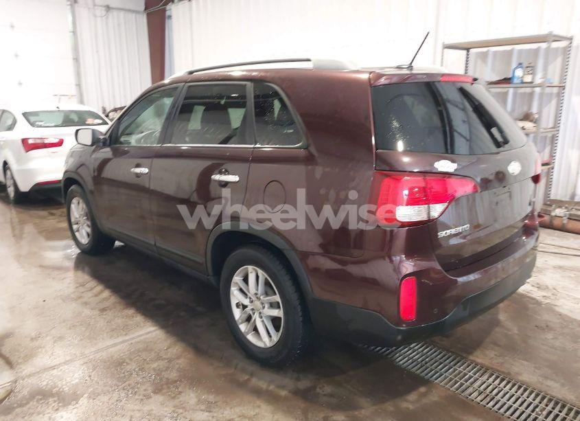 Photo 3 of 2015 Kia Sorento LX (VIN 5XYKT3A68FG601289)
