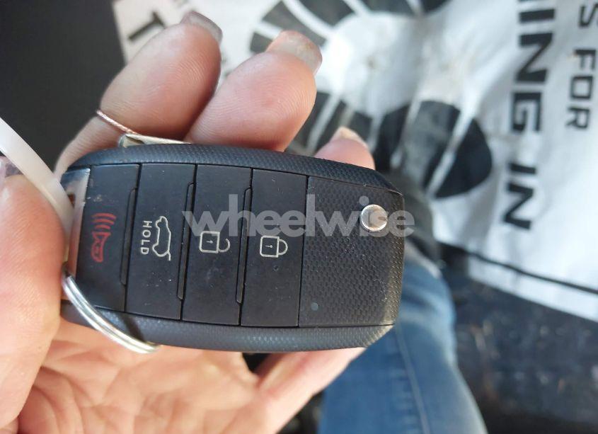 Photo 11 of 2015 Kia Sorento LX (VIN 5XYKT3A68FG646510)