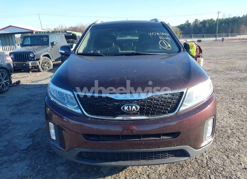 Photo 12 of 2015 Kia Sorento LX (VIN 5XYKT3A68FG646510)