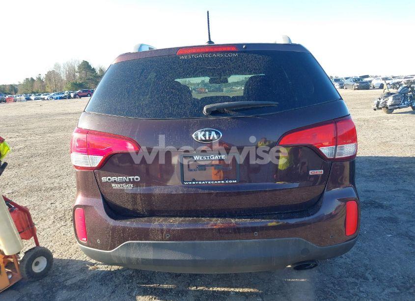 Photo 16 of 2015 Kia Sorento LX (VIN 5XYKT3A68FG646510)