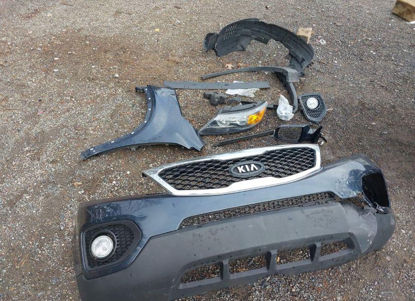 Photo 12 of 2012 Kia Sorento LX (VIN 5XYKT3A69CG304009)