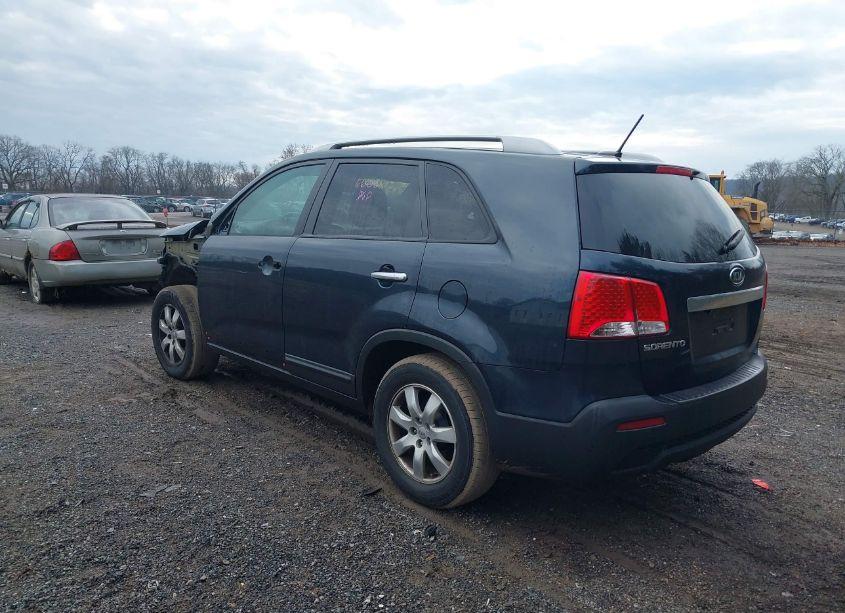 Photo 3 of 2012 Kia Sorento LX (VIN 5XYKT3A69CG304009)