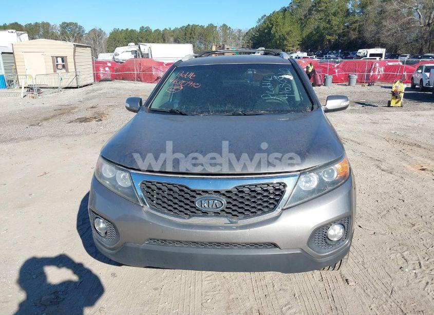 Photo 6 of 2012 Kia Sorento LX (VIN 5XYKT3A69CG304270)