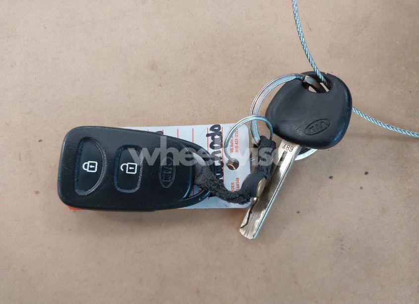 Photo 11 of 2013 Kia Sorento LX (VIN 5XYKT3A69DG370190)