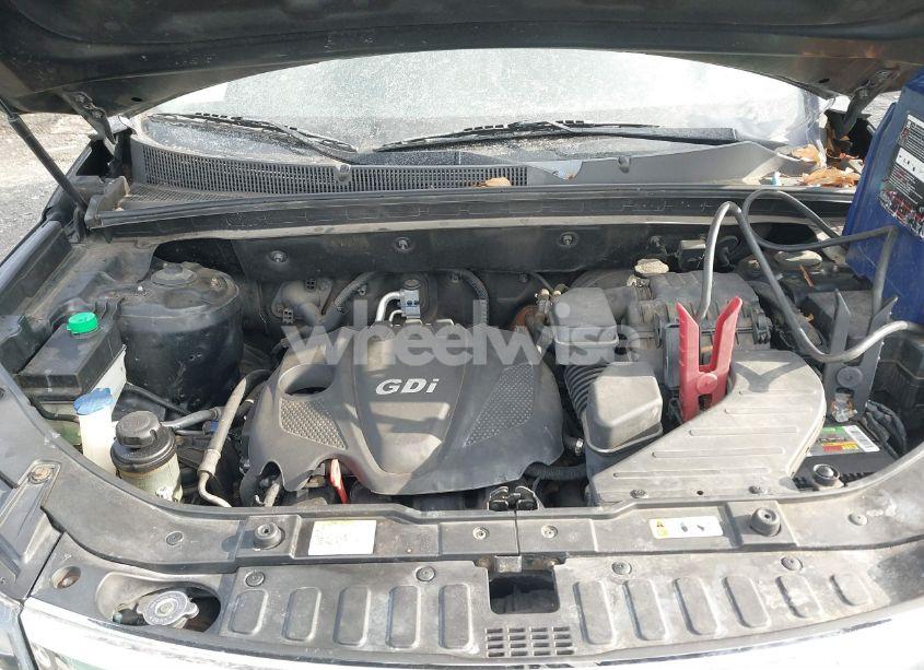Photo 10 of 2013 Kia Sorento LX (VIN 5XYKT3A69DG416424)