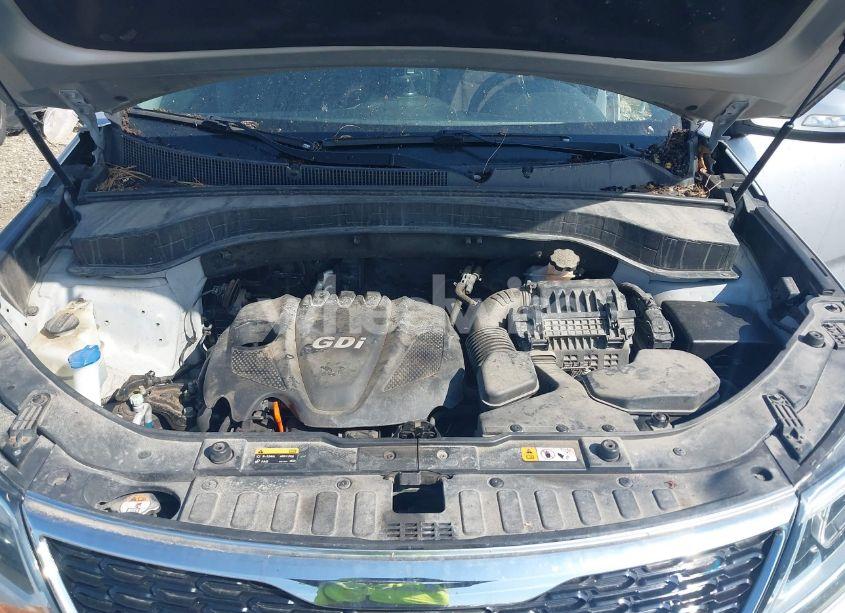 Photo 10 of 2014 Kia Sorento LX (VIN 5XYKT3A69EG460845)