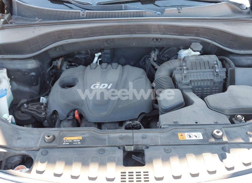 Photo 10 of 2014 Kia Sorento LX (VIN 5XYKT3A69EG475944)