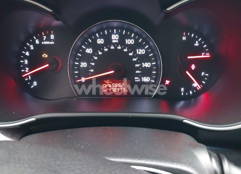 Photo 7 of 2014 Kia Sorento LX (VIN 5XYKT3A69EG475944)