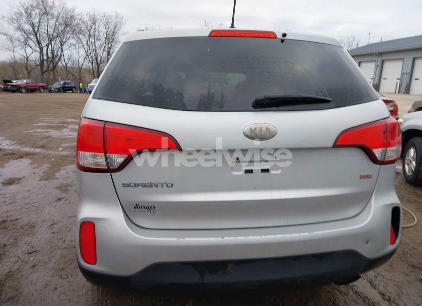 Photo 16 of 2014 Kia Sorento LX (VIN 5XYKT3A69EG487947)