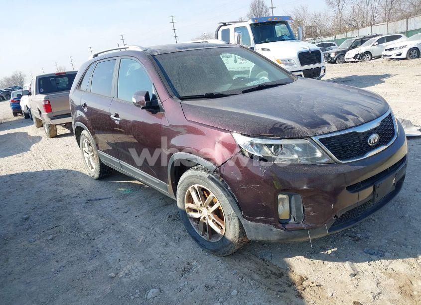2014 Kia Sorento LX (VIN 5XYKT3A69EG499967) main photo