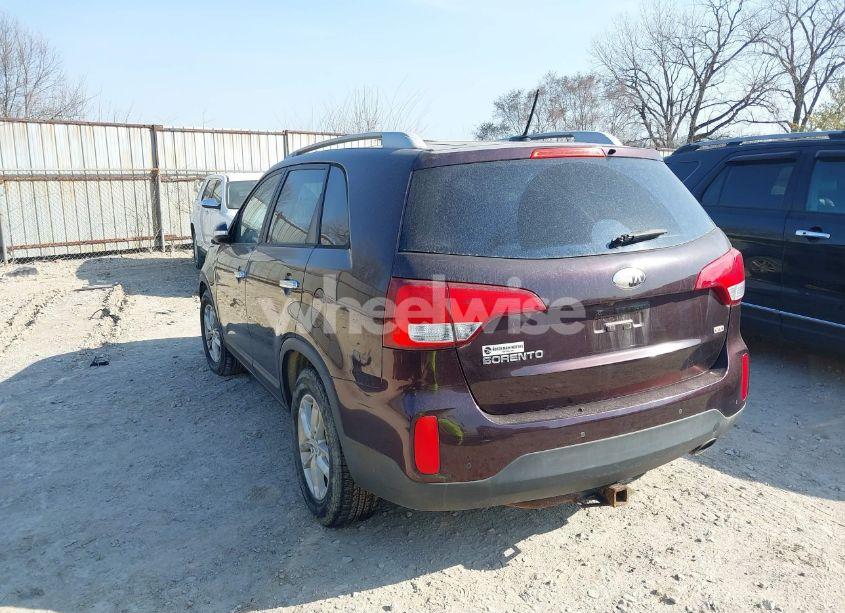 Photo 3 of 2014 Kia Sorento LX (VIN 5XYKT3A69EG499967)