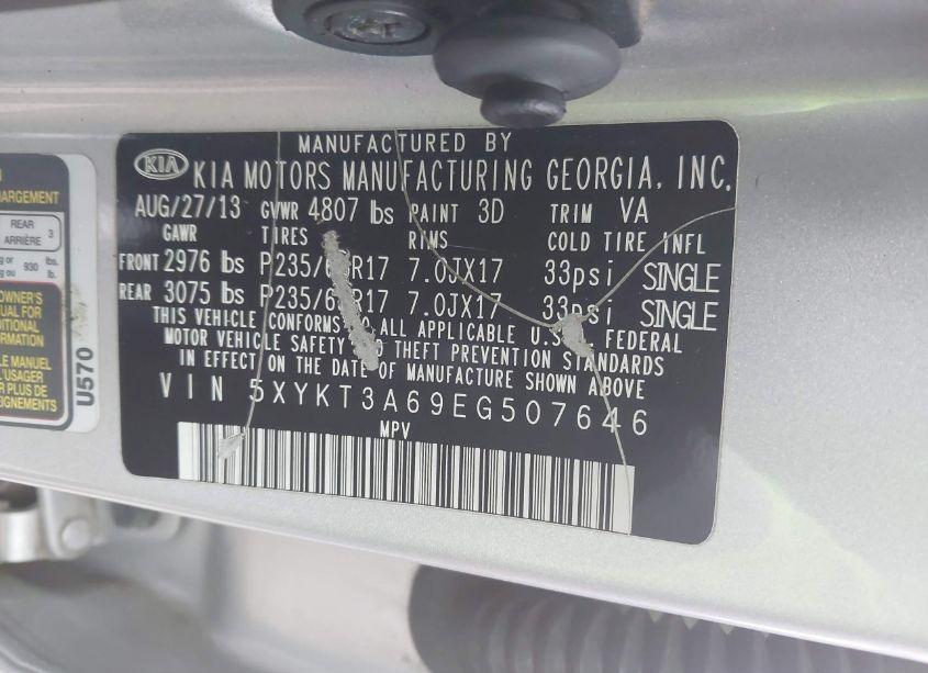 Photo 9 of 2014 Kia Sorento LX (VIN 5XYKT3A69EG507646)