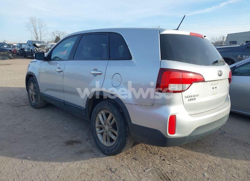 Photo 3 of 2014 Kia Sorento LX (VIN 5XYKT3A69EG512216)