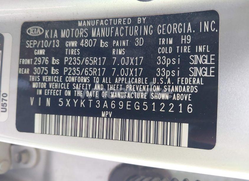 Photo 9 of 2014 Kia Sorento LX (VIN 5XYKT3A69EG512216)