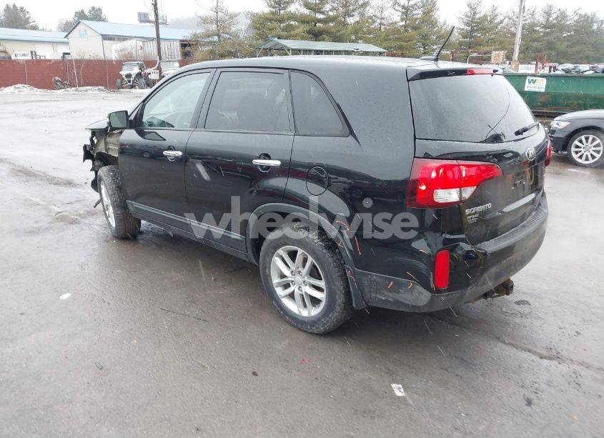 Photo 3 of 2014 Kia Sorento LX (VIN 5XYKT3A69EG522390)