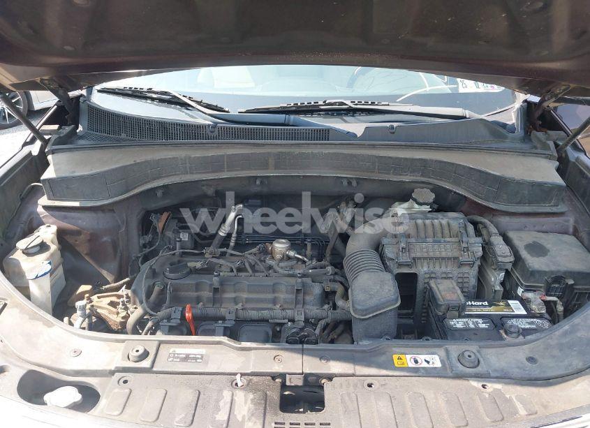 Photo 10 of 2015 Kia Sorento LX (VIN 5XYKT3A69FG593428)