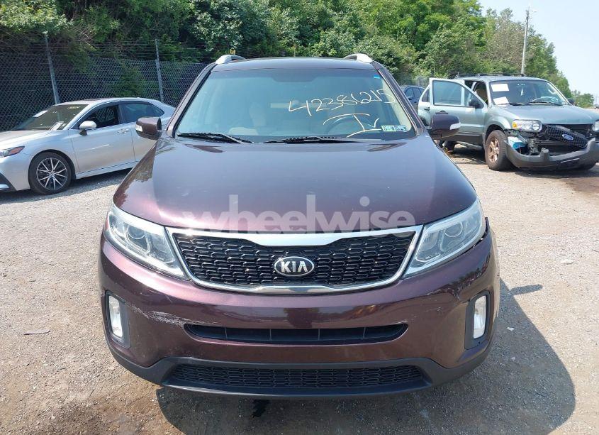 Photo 13 of 2015 Kia Sorento LX (VIN 5XYKT3A69FG593428)
