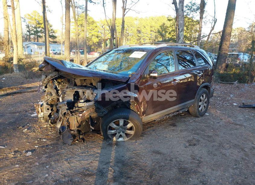 Photo 2 of 2012 Kia Sorento LX (VIN 5XYKT3A6XCG223195)