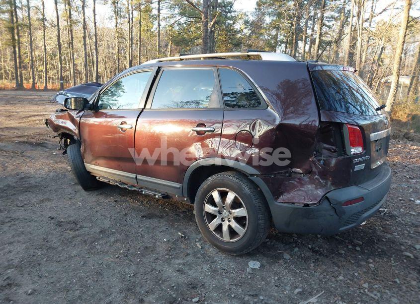 Photo 3 of 2012 Kia Sorento LX (VIN 5XYKT3A6XCG223195)