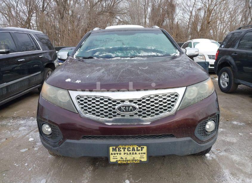 Photo 6 of 2012 Kia Sorento LX (VIN 5XYKT3A6XCG226954)