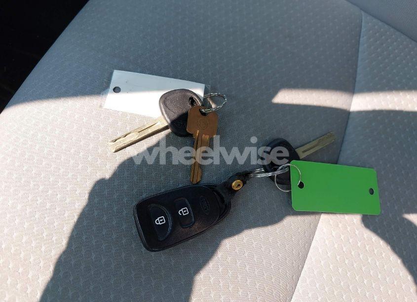 Photo 11 of 2013 Kia Sorento LX (VIN 5XYKT3A6XDG361675)