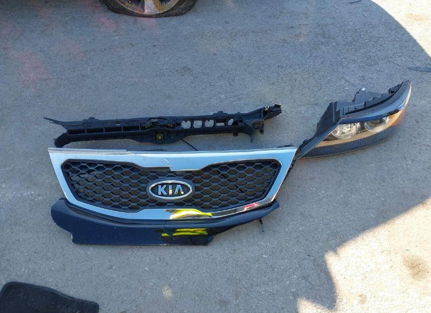 Photo 12 of 2013 Kia Sorento LX (VIN 5XYKT3A6XDG363488)