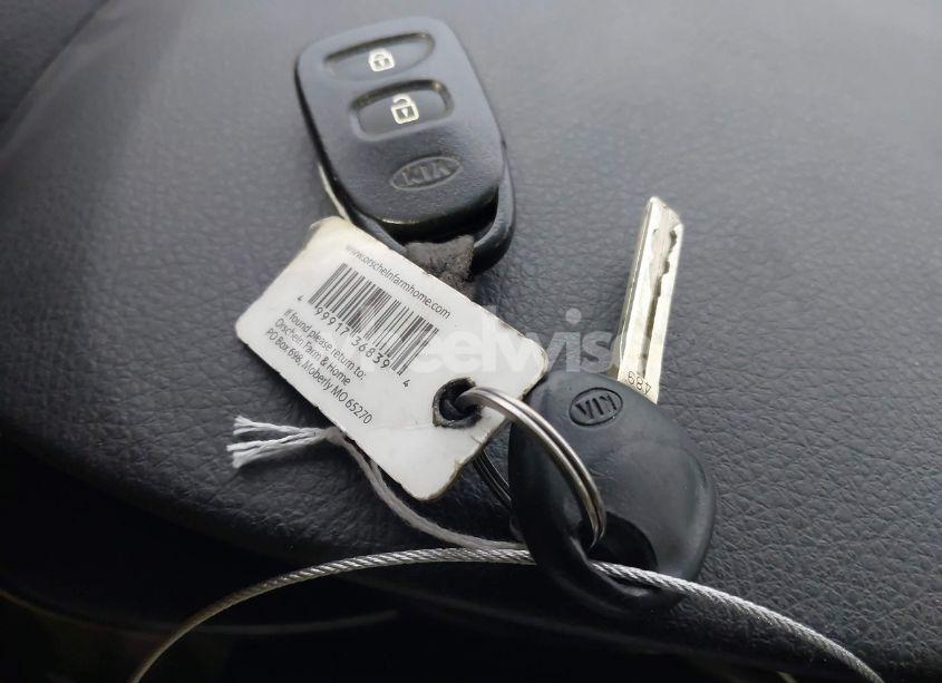 Photo 11 of 2013 Kia Sorento LX (VIN 5XYKT3A6XDG384793)