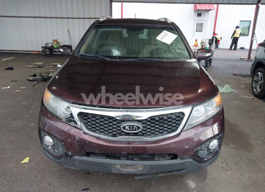 Photo 12 of 2013 Kia Sorento LX (VIN 5XYKT3A6XDG384793)