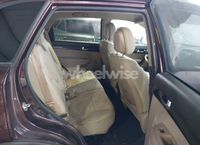 Photo 8 of 2013 Kia Sorento LX (VIN 5XYKT3A6XDG384793)